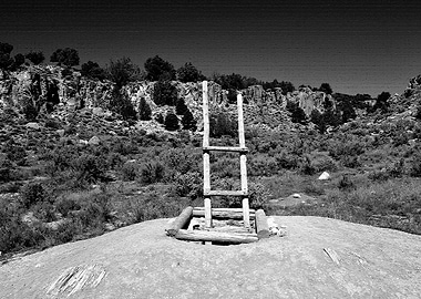 Kiva in black and white