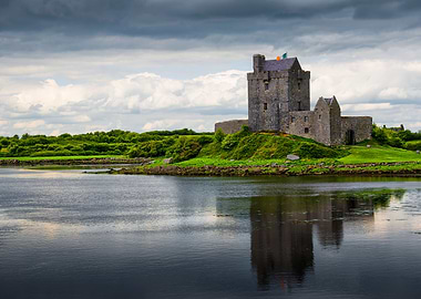 Dunguaire Castle