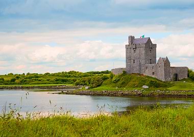 Dunguaire Castle
