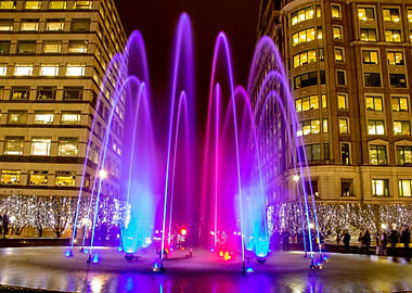 Cabot Sq Fountain London