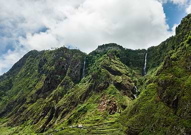 Rocha do Navio waterfalls