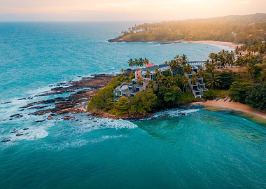 The hotel by the Cliff