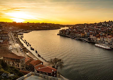 Sleeping sun in Porto