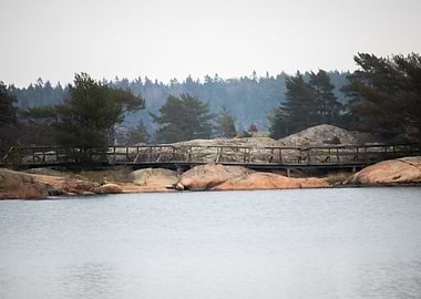 Bridge amongst cliffs