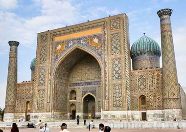 SherDor Madrasah 1619