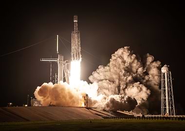 Night Launch Falcon Heavy