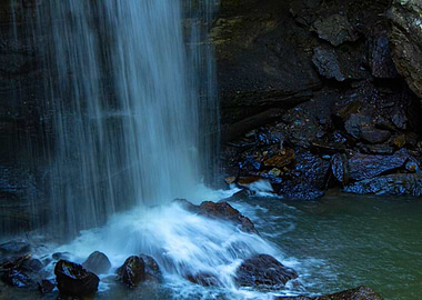Cucumber Falls bottom