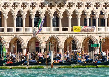 Busy life of Venice