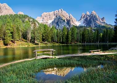 picturesque lake reflectio