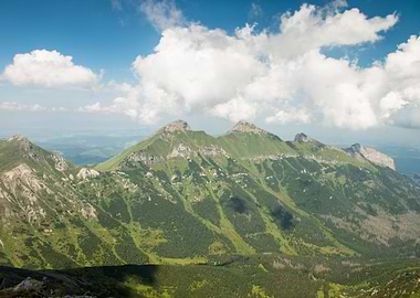 Scenery Of High Green Moun