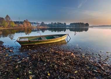 Beautiful Lake Sunrise Lan
