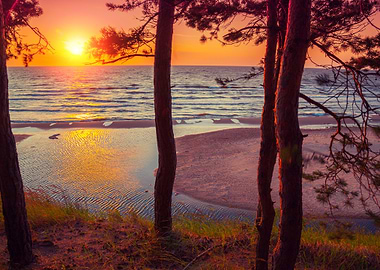 Beautiful Sunset Over Sea