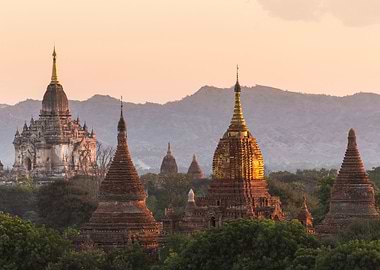 World Heritage 4000 Pagoda