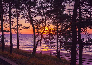 Beautiful Sunset Over Sea