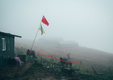 Waking up on Mount Huajian