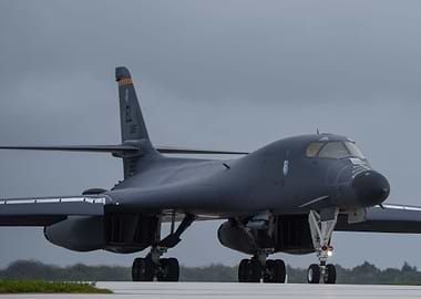 B1 Lancer