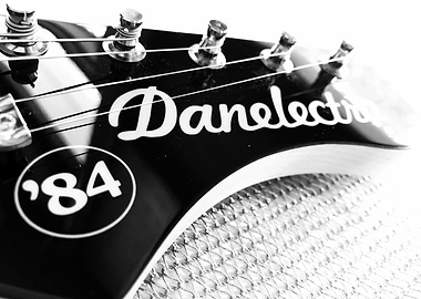 Danelectro 84 Strat