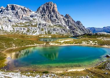 colorful lakes italy