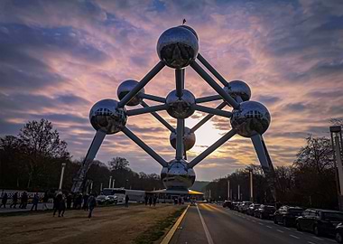 An Atomium Sunrise