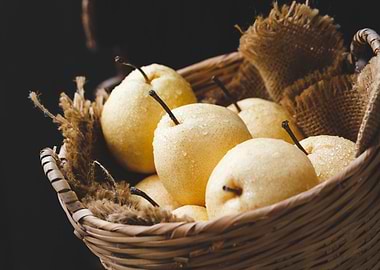 Fresh Asia pears