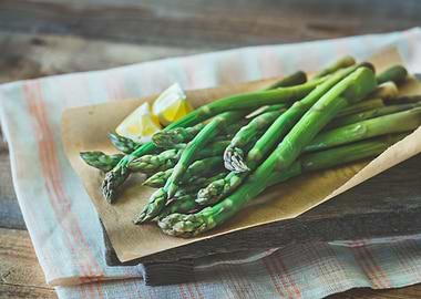 Cooked asparagus