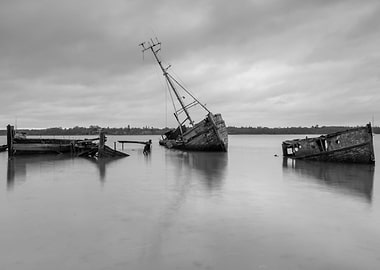Ship Wrecks Pinmill