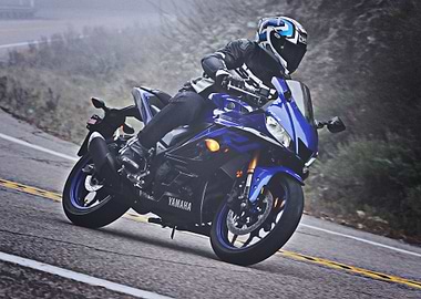 Yamaha YZFR3