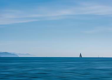 Infinity beyon the horizon