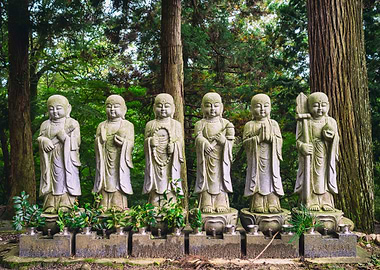 Nariaiji Temple statues