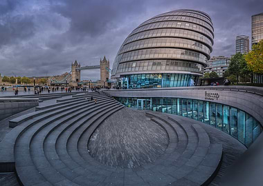 The Scoop london Dramtic