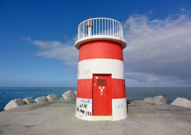 Lighttower in Nazare 01
