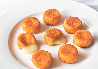 Camembert nuggets