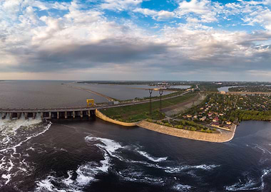 Powerful stream of water