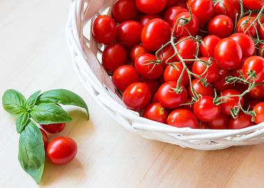 Sweet cherry tomatoes