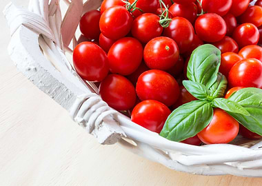 Sweet cherry tomatoes