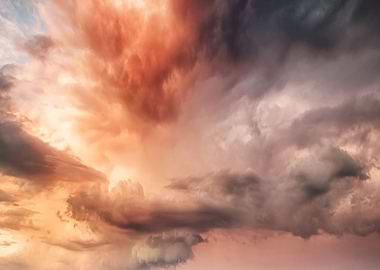 Strong clouds in the sky