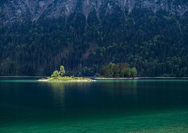 Eibsee Lake Islands View