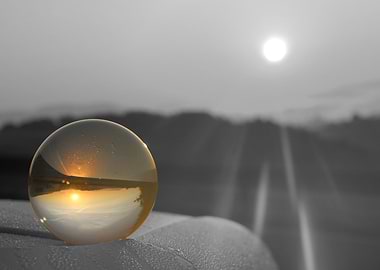 Lensball sunrise black whi
