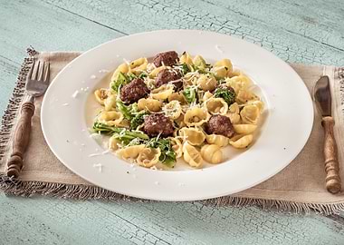 Beef meatballs with pasta
