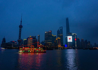 Shanghai Skyline Boat