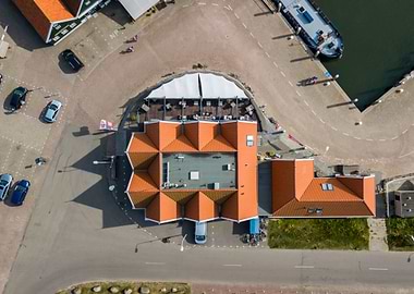 Oudeschild port houses