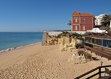 Red house in Armacao