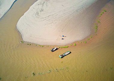 Boats near a Sandbank