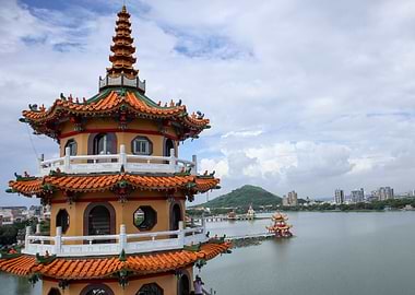 Dragon and Tiger pagoda