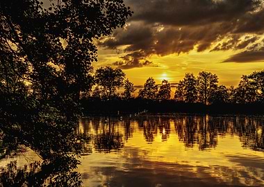 Golden Sunset Reflection