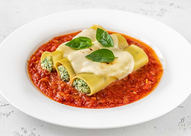 Spinach and Ricotta Cannel