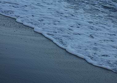 Waves macro crete island