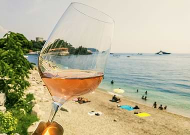 Rose wine in Riviera