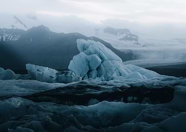 Jokulsarlon contrast