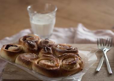 Cinnamon Rolls Milk Glass